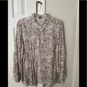 J. Jill XL 100% linen blouse in a neutral floral pattern.